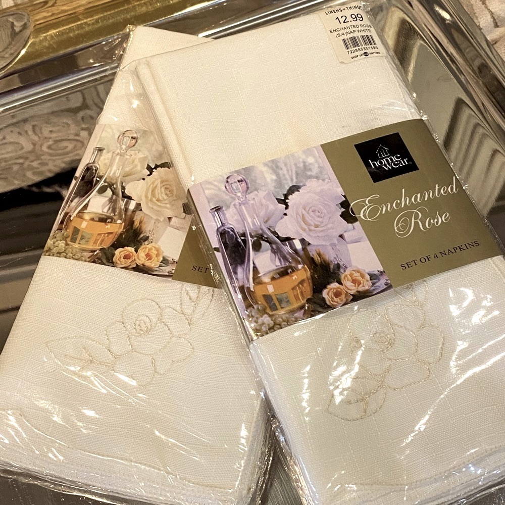 8 Enchanted Rose embroidered Cloth Napkins, by Sam Hedaya Linens New with Tags